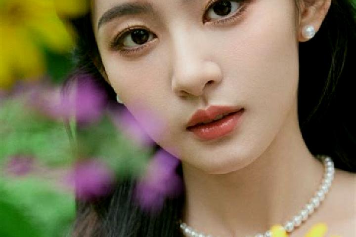 Mia, 39 — Escort in Qum, China