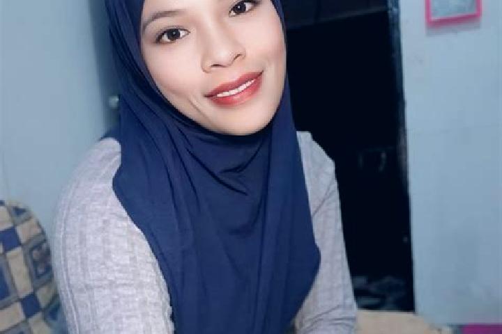 Mia, 39 — Escort in Rantau, Indonesia