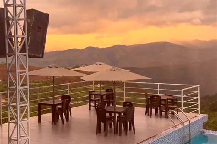 Mia, 39 — Escort in San Ignacio, Peru