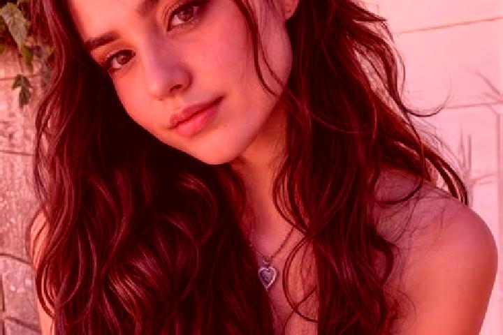 Mila, 20, a auburn hazel-eyed mixed companion based in San Jeronimo Zacualpan. Offering Roleplay, Travel Companion, A-Level, Tantra, BDSM. Available for inca...
