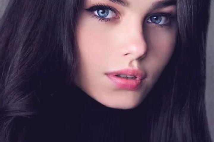 Mila, 20, a black grey-eyed slavic companion based in Apatfalva. Offering Tantra, 69, OWO, Couples. Available for incall and outcall, overnight bookings avai...