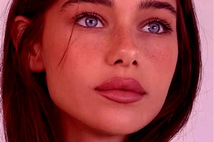 Mila, 20, a brunette amber-eyed european companion based in Bell Post Hill. Offering Striptease, Prostate Massage. Available for incall and outcall, overnigh...