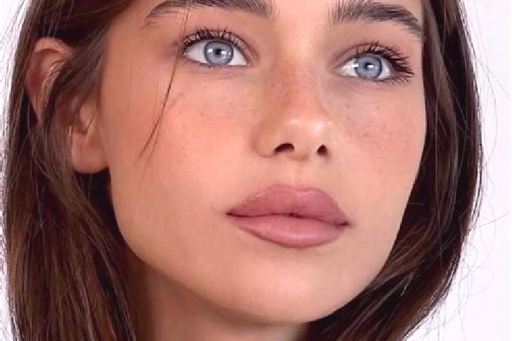 Mila, 20, a brunette blue-eyed middle eastern companion based in Rachitoasa. Offering Duos, OWO, Couples, Striptease. Available for incall and outcall, overn...