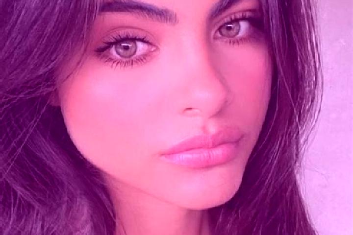 Mila, 20, a chestnut green-eyed indian companion based in Leskovac. Offering Duos, OWO. Available for incall and outcall, overnight bookings available.