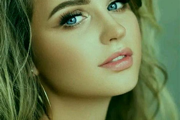 Mila, 20, a dark blonde blue-eyed caucasian companion based in Monterosso Almo. Offering OWO, Fetish, BDSM, Erotic Massage. Available for incall and outcall,...