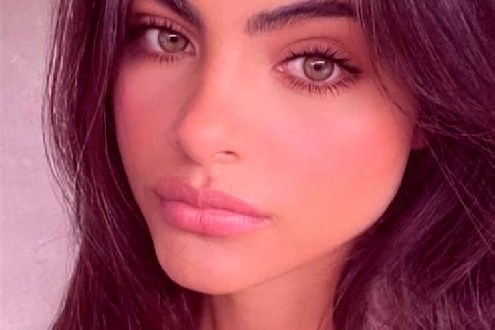 Mila, 20, a red dark-eyed indian companion based in Ugad. Offering CIM, GFE, BDSM. Available for incall and outcall, day and evening dates.