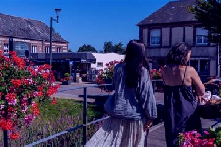 Mila, 20 — Escort in Allouville-Bellefosse, France