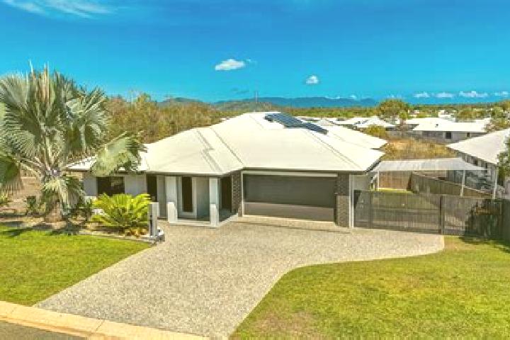 Mila, 20 — Escort in Bushland Beach, Australia
