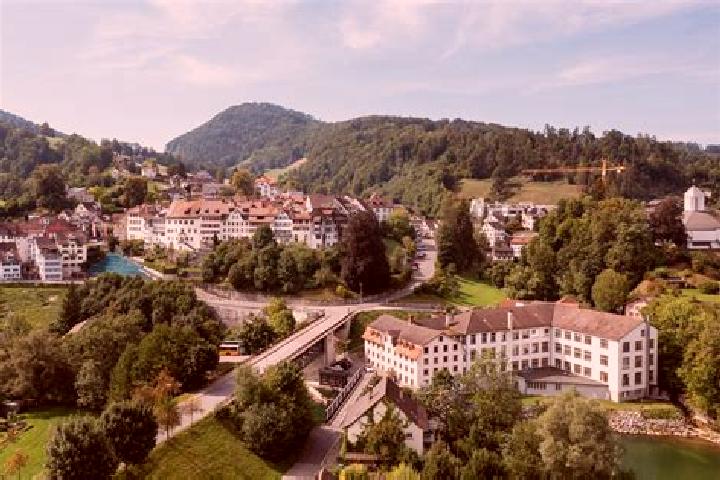 Mila, 20 — Escort in Mogelsberg, Switzerland