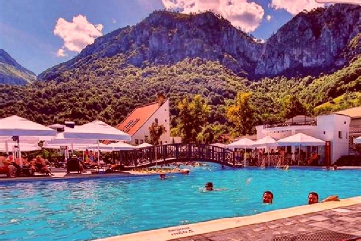 Mila, 20 — Escort in Sovata, Romania