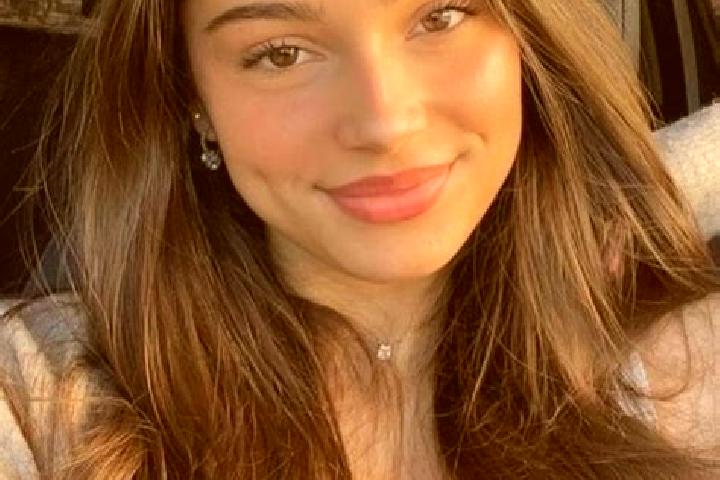 Mila, 21, a black hazel-eyed slavic companion based in Suranga. Offering Party Girl, Couples, Domination, Dinner Date. Available for incall and outcall, day ...