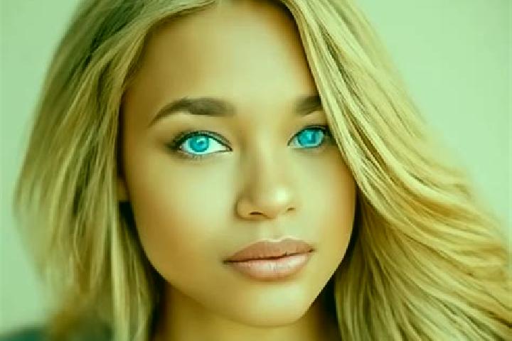 Mila, 21, a blonde blue-eyed latina companion based in Takoa. Offering Party Girl, BDSM, Dinner Date, Massage. Available for incall and outcall, overnight bo...