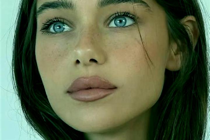 Mila, 21, a brunette brown-eyed middle eastern companion based in Wallhausen. Offering Travel Companion, Roleplay. Available for incall and outcall, overnigh...
