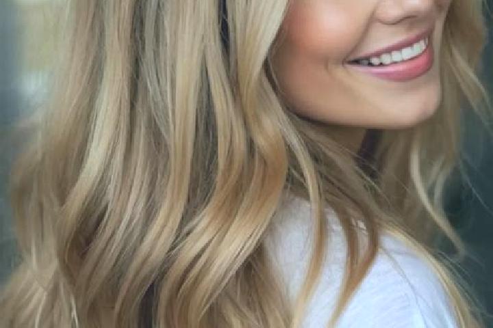Mila, 21, a dark blonde hazel-eyed caucasian companion based in Miercurea Nirajului. Offering Fetish, Domination, A-Level, Deep French Kissing. Available for...