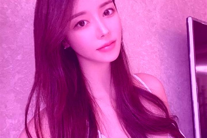 Mila, 21 — Escort in Hanghuadian, China