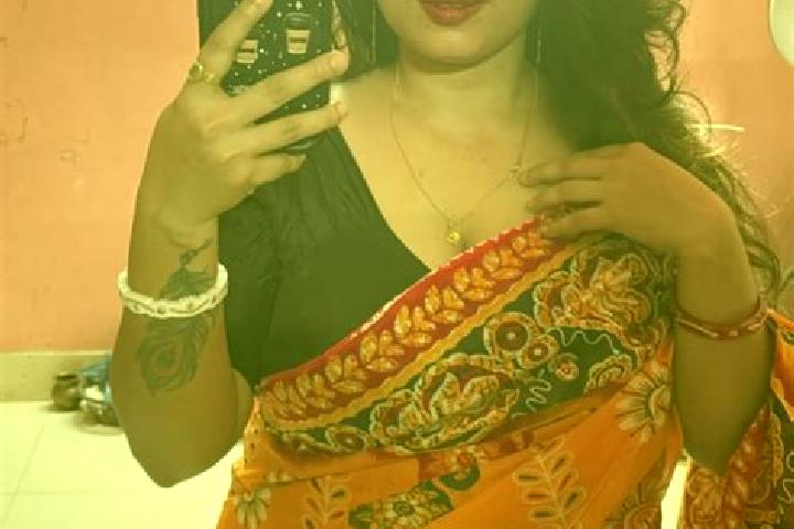 Mila, 21 — Escort in Kharagpur, India