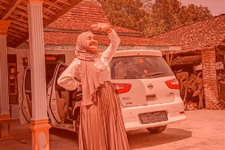 Mila, 21 — Escort in Plosorejo, Indonesia