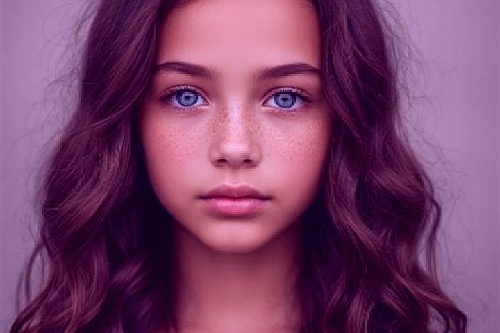 Mila, 22, a auburn amber-eyed latina companion based in Khardah. Offering Girlfriend Experience, Travel Companion, Duos. Available for incall and outcall, da...