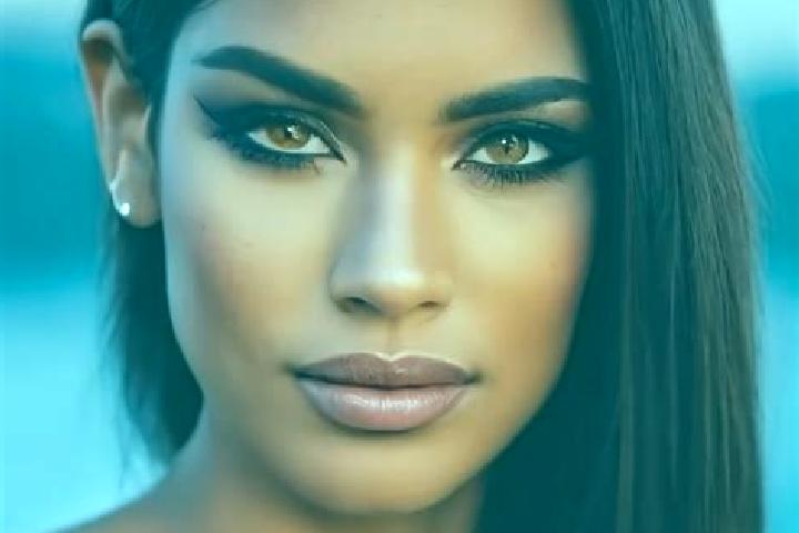 Mila, 22, a blonde amber-eyed latina companion based in Khoteshiv. Offering Striptease, Girlfriend Experience, Prostate Massage, GFE. Available for incall an...