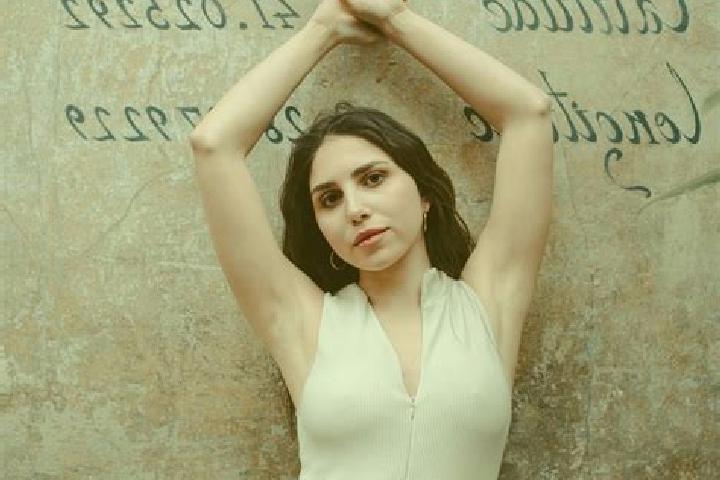 Mila, 22 — Escort in Cerquotti-Madonna del Piano, Italy