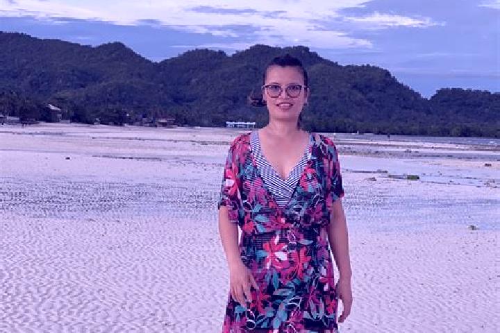 Mila, 22 — Escort in Loon, Philippines