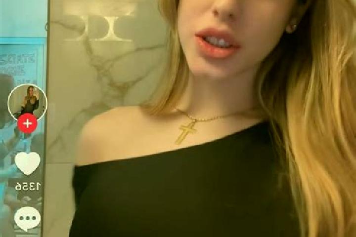 Mila, 22 — Escort in Montefiore Conca, Italy