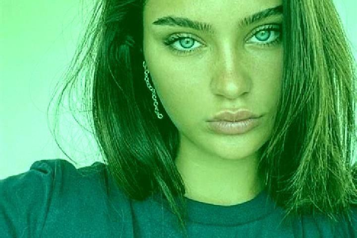Mila, 23, a brunette blue-eyed latina companion based in Semeac. Offering A-Level, Erotic Massage, Tantra, BDSM, Fetish. Available for incall and outcall, da...