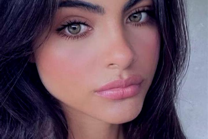 Mila, 23, a brunette dark-eyed asian companion based in La Cuarta Manzana. Offering Duos, A-Level, CIM, Striptease. Available for incall and outcall, day and...