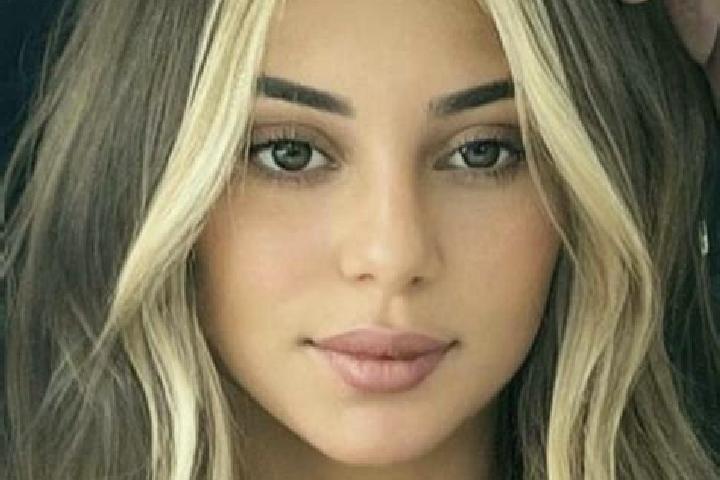 Mila, 24, a blonde brown-eyed caribbean companion based in Toc. Offering Striptease, Tantra, Overnight. Available for incall and outcall, day and evening dates.