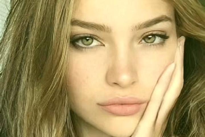 Mila, 24, a dark blonde hazel-eyed mixed companion based in Almelo. Offering OWO, Dinner Date, CIM, Party Girl. Available for incall and outcall, overnight b...