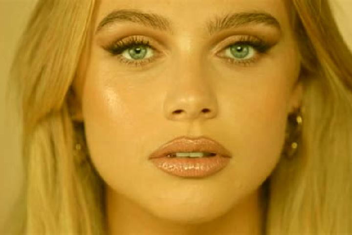 Mila, 24, a platinum blonde blue-eyed middle eastern companion based in Melkbosstrand. Offering BDSM, CIM, Roleplay, Prostate Massage, Dinner Date. Available...