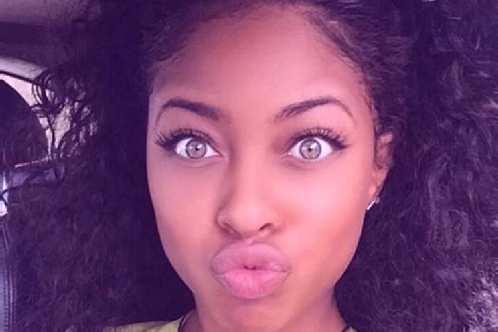Mila, 24, a red green-eyed ebony companion based in Plishyvets. Offering A-Level, Travel Companion, Dinner Date, Party Girl. Available for incall and outcall...