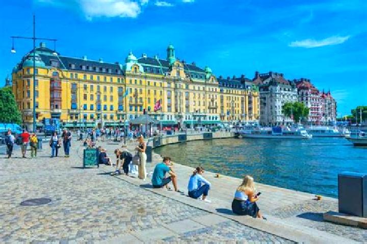 Mila, 24 — Escort in OEstermalm, Sweden