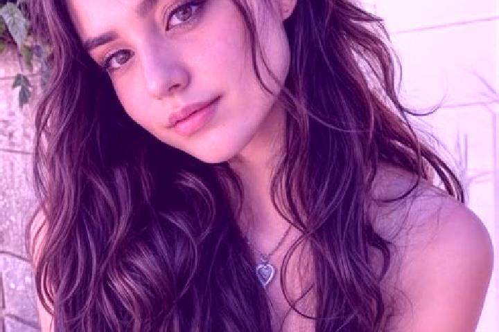 Mila, 25, a auburn hazel-eyed ebony companion based in Font-Romeu-Odeillo-Via. Offering Girlfriend Experience, Domination, Erotic Massage, CIM. Available for...