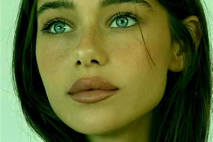 Mila, 25, a brunette amber-eyed caucasian companion based in Vif. Offering Duos, Girlfriend Experience, 69, Massage. Available for incall and outcall, overni...