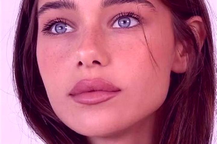 Mila, 25, a brunette brown-eyed middle eastern companion based in Unterbodnitz. Offering Travel Companion, Couples, GFE. Available for incall and outcall, ov...