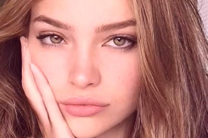 Mila, 25, a dark blonde hazel-eyed ebony companion based in Carbonville. Offering Deep French Kissing, Travel Companion, A-Level. Available for incall and ou...