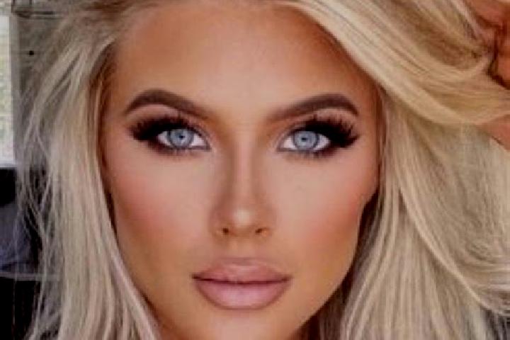 Mila, 25, a platinum blonde grey-eyed slavic companion based in Manly Vale. Offering Duos, Couples, Overnight, Erotic Massage. Available for incall and outca...