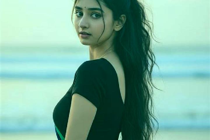 Mila, 25 — Escort in Aish Maqam, India
