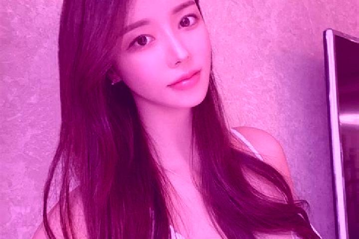 Mila, 25 — Escort in Duocai, China