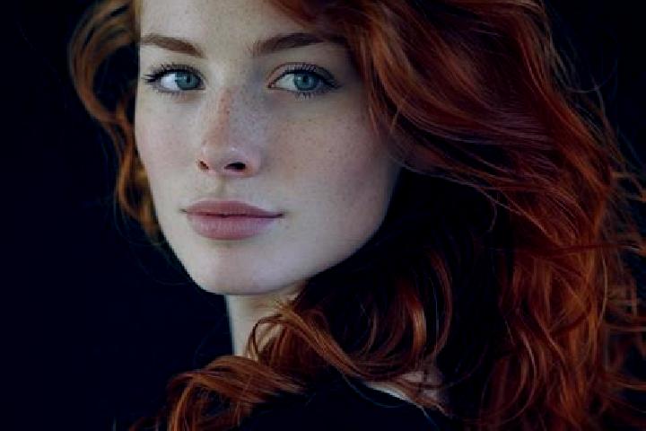 Mila, 26, a auburn green-eyed latina companion based in Cilizska Radvan. Offering Deep French Kissing, Erotic Massage, Striptease, Duos, OWO. Available for i...