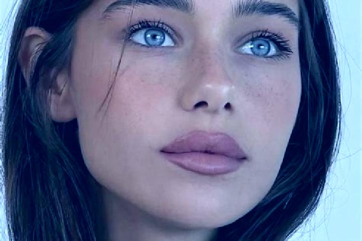 Mila, 26, a brunette brown-eyed indian companion based in Nefokoko. Offering Fetish, Girlfriend Experience, Party Girl. Available for incall and outcall, day...