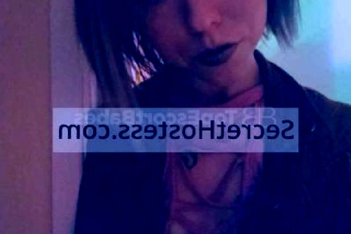 Mila, 26 — Escort in Apache Junction, United States
