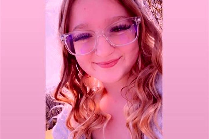 Mila, 26 — Escort in Belington, United States