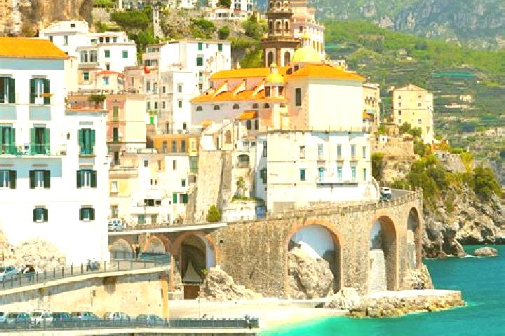 Mila, 26 — Escort in Storo, Italy