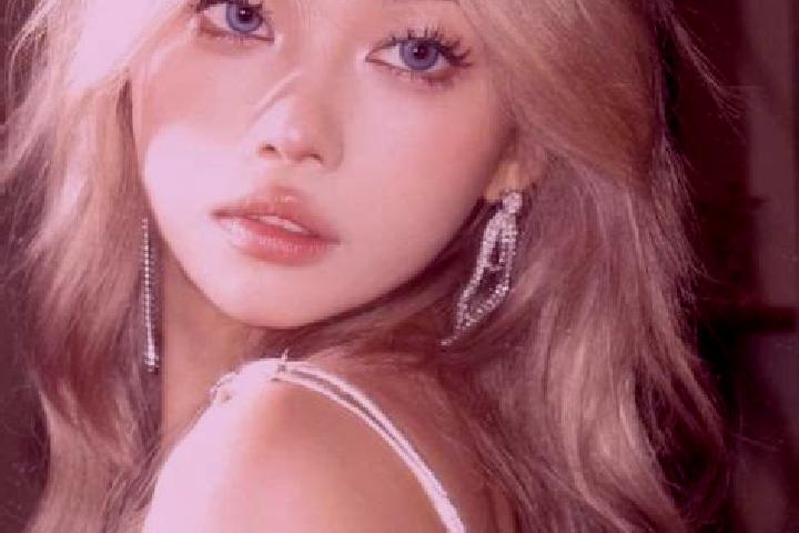 Mila, 27, a blonde blue-eyed asian companion based in Velilla del Rio Carrion. Offering Striptease, OWO, Party Girl, Duos, Dinner Date. Available for incall ...