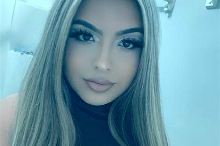 Mila, 27, a blonde brown-eyed latina companion based in Olloniego. Offering Deep French Kissing, A-Level, Duos. Available for incall and outcall, overnight b...