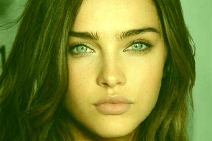 Mila, 27, a brunette amber-eyed mixed companion based in Gladstone. Offering 69, Deep French Kissing, Overnight. Available for incall and outcall, day and ev...