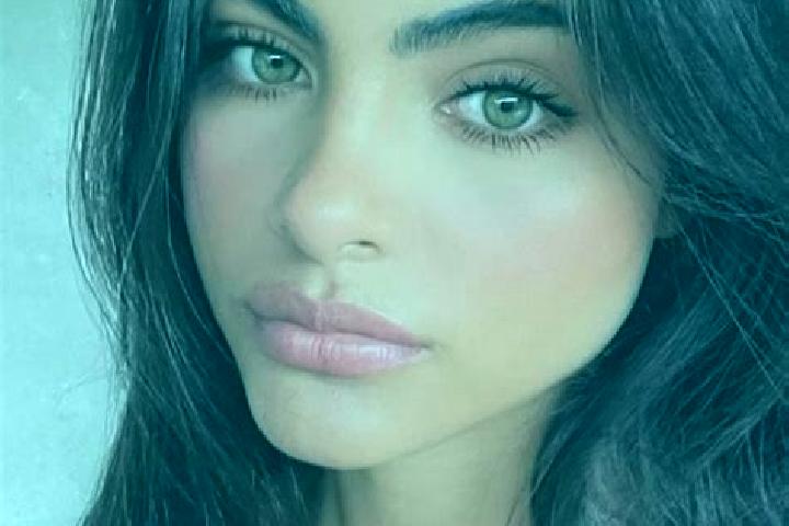Mila, 27, a brunette brown-eyed caucasian companion based in Giurgiu. Offering Erotic Massage, OWO, A-Level, Domination. Available for incall and outcall, da...