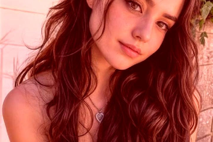Mila, 27, a brunette hazel-eyed middle eastern companion based in Ledegem. Offering Roleplay, BDSM, Duos, Travel Companion. Available for incall and outcall,...